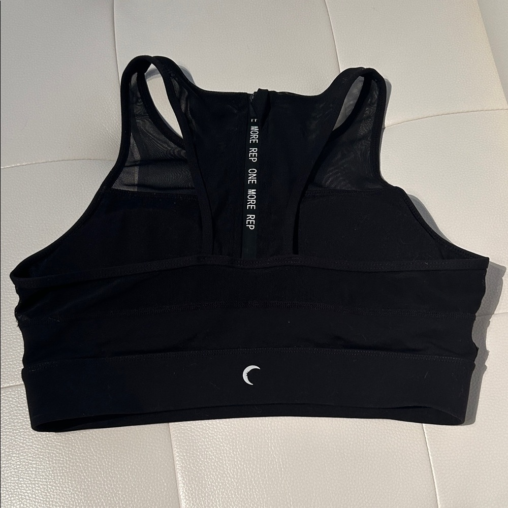 Black Women's Sports Bra